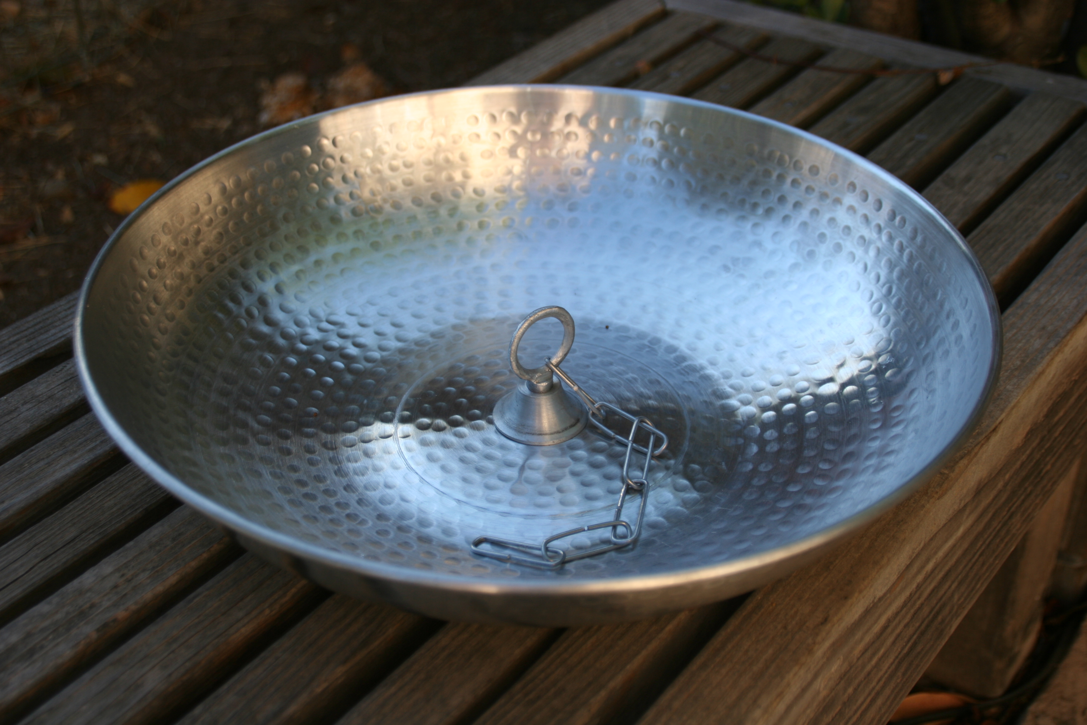 Aluminum Dish with Loop for Collecting Water